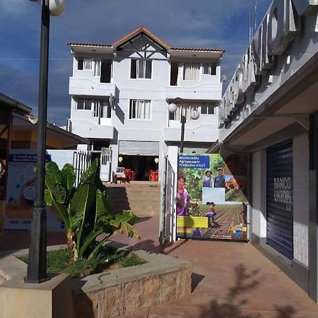 Hostal Eden Toro Toro Exterior foto